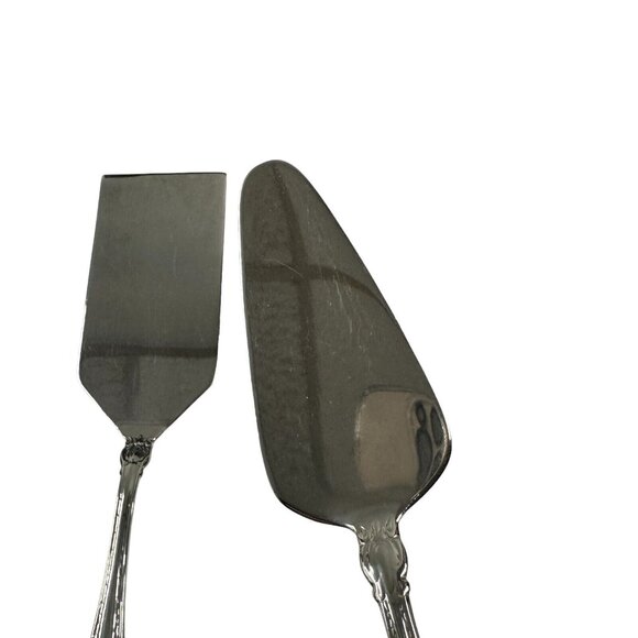 Reed & Barton GWYNETH Stainless Steel Pie Server and Lasagna Server Set of 2 - Picture 7 of 9